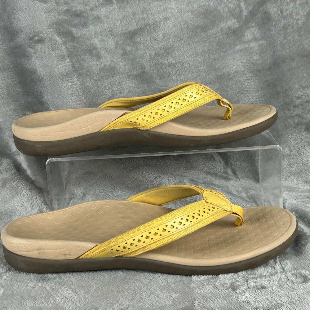 Vionic Sally Yellow Perforated Orthotic Thong Sandals Womens 9 TVW5536